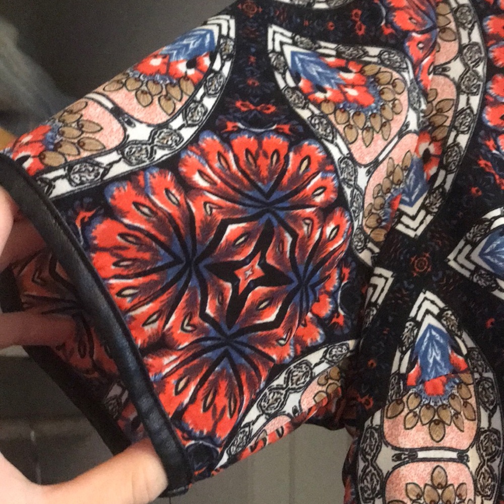 Retro Pattern Dress - Picture 2 of 4